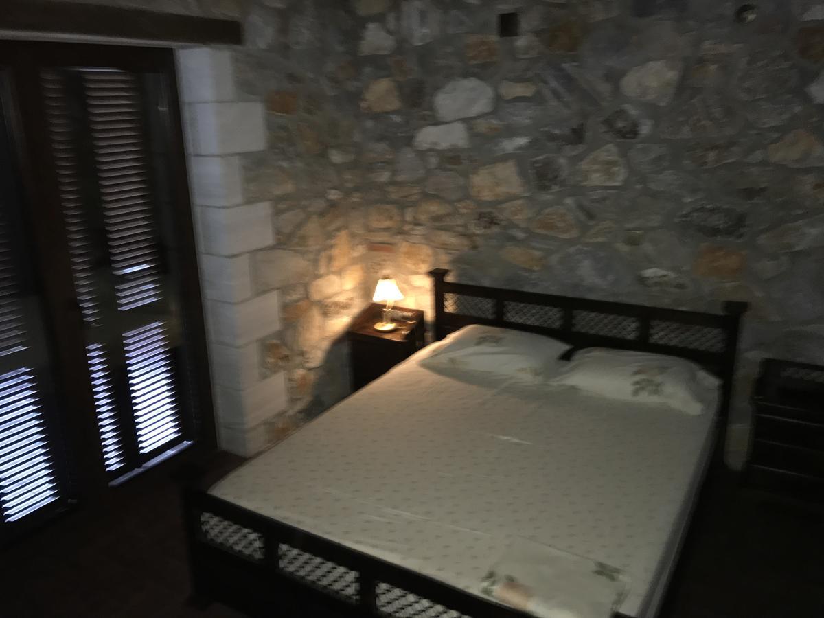 Petrines Villes Avramilias Εξωτερικό φωτογραφία