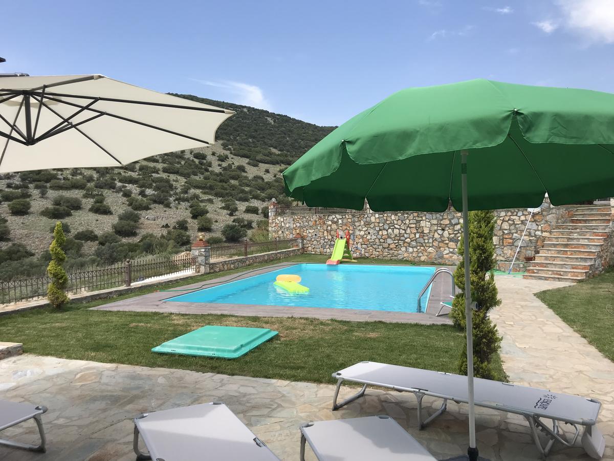 Petrines Villes Avramilias Εξωτερικό φωτογραφία